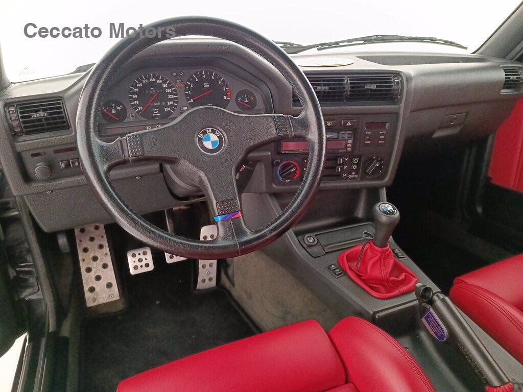 BMW M3 2.3