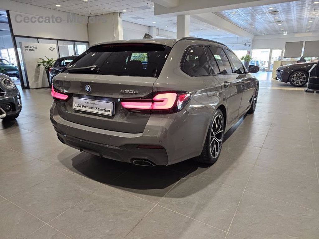 BMW 530e touring xdrive msport auto