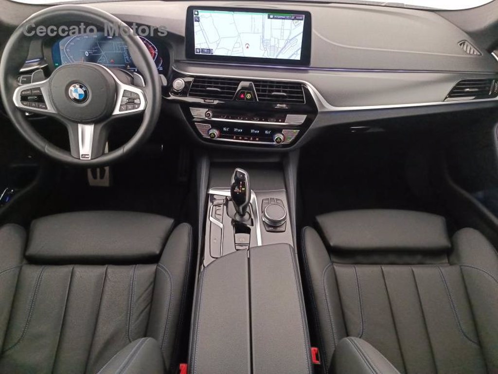 BMW 520d touring mhev 48v msport auto