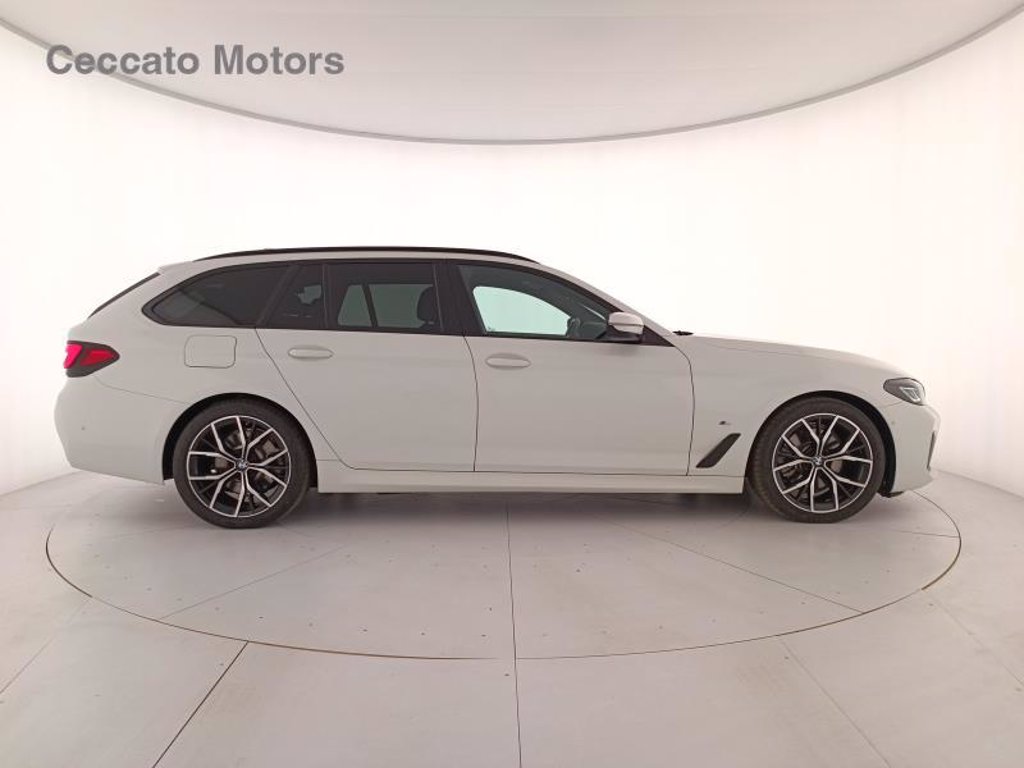 BMW 520d touring mhev 48v msport auto