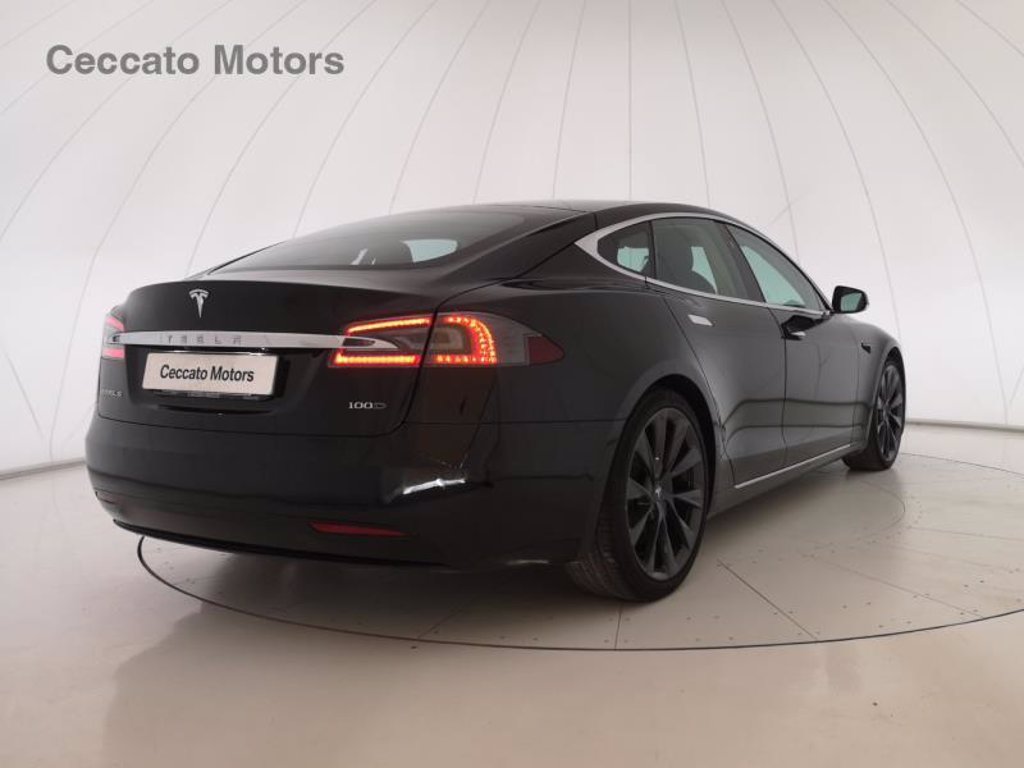 TESLA Model s 100 d