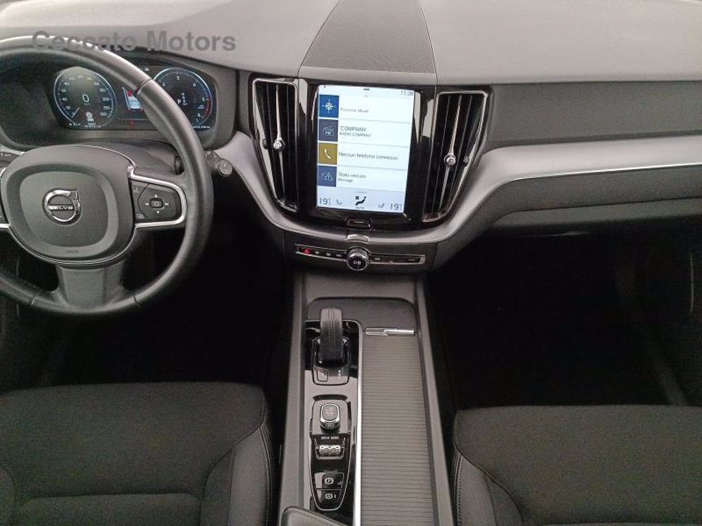 VOLVO Xc60 2.0 b4 momentum awd auto my20