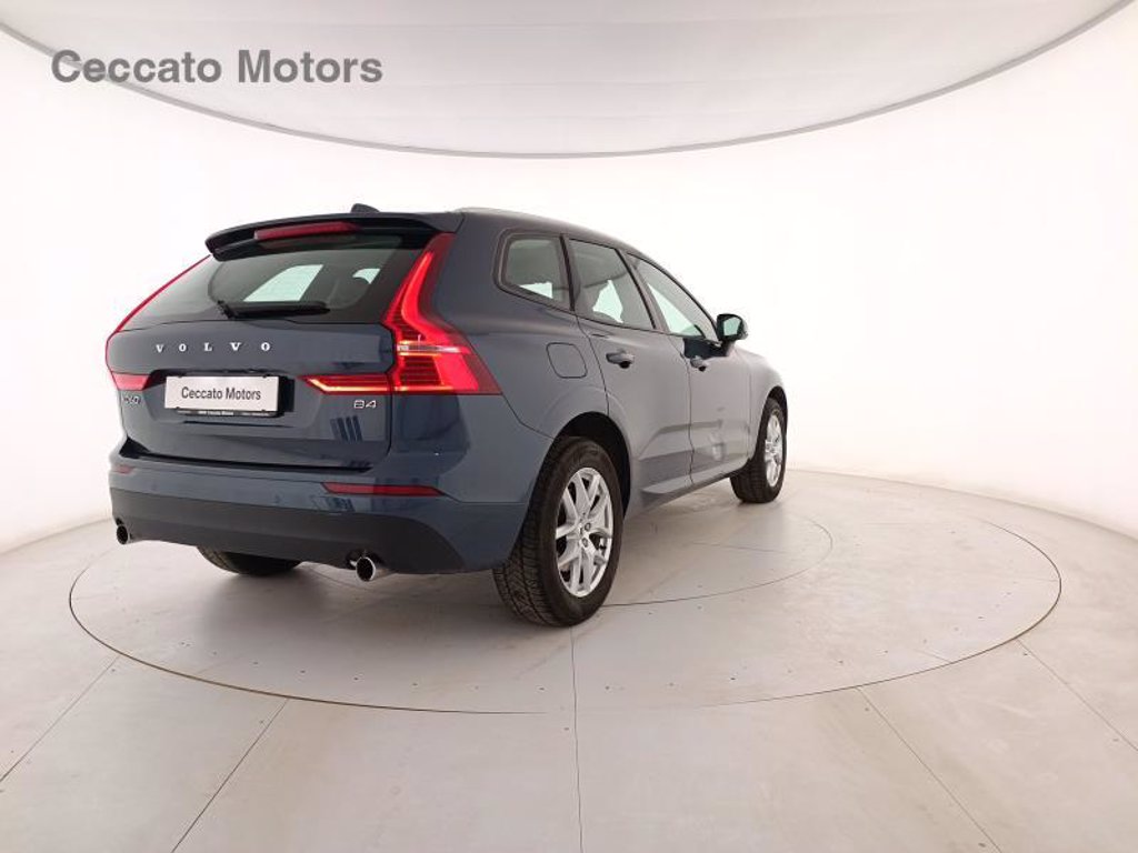 VOLVO Xc60 2.0 b4 momentum awd auto my20