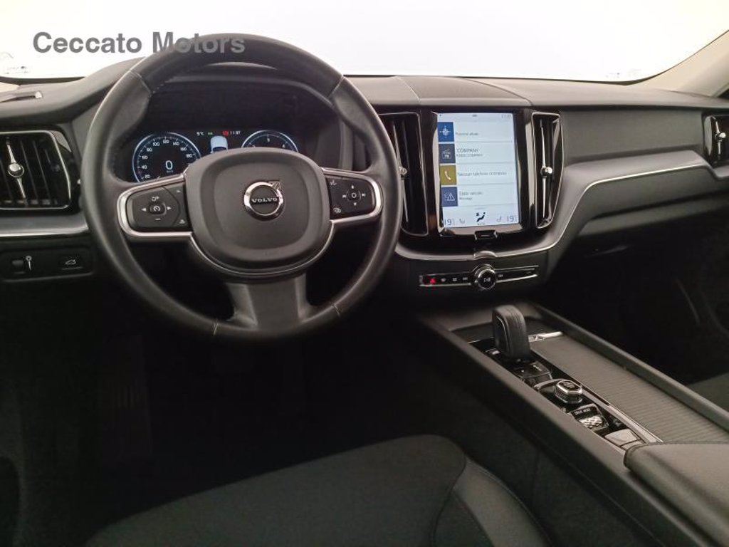 VOLVO Xc60 2.0 b4 momentum awd auto my20