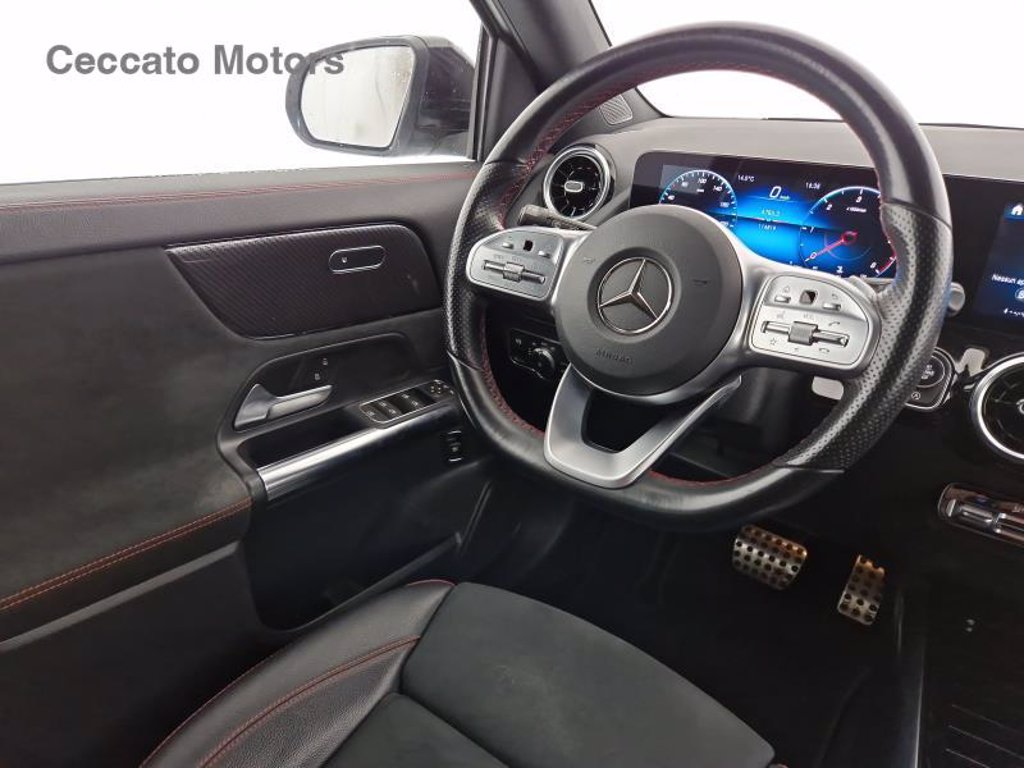 MERCEDES Gla 200 d premium auto