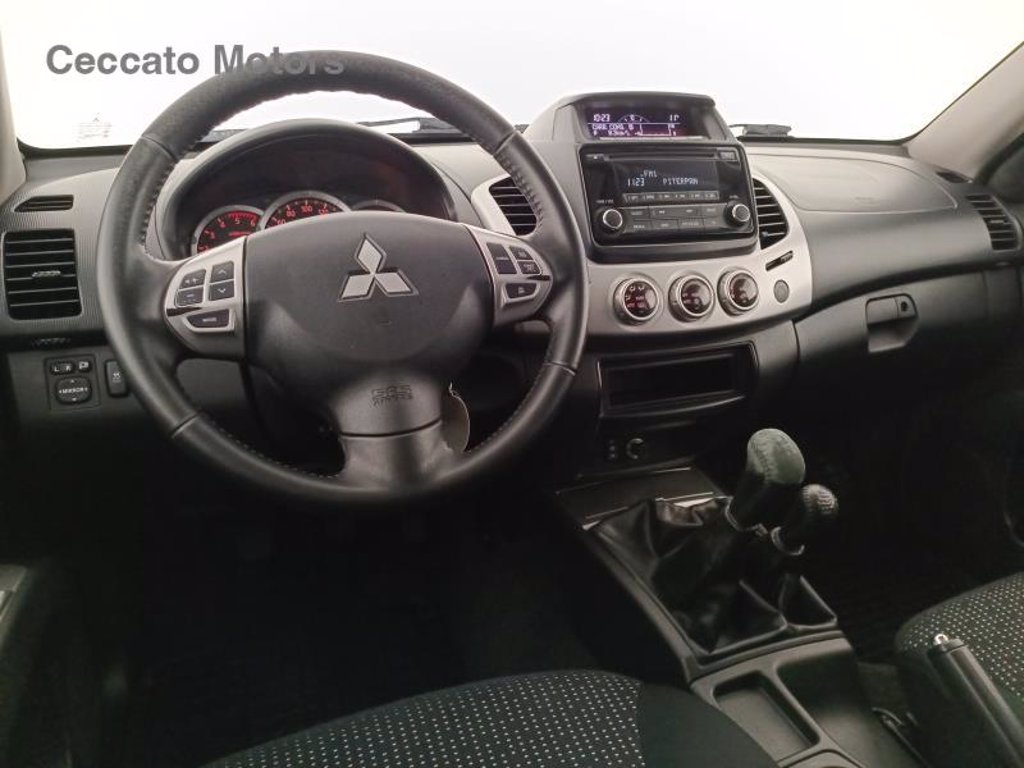 MITSUBISHI L200 d.cab 2.5 di-d intense plus 178cv m1