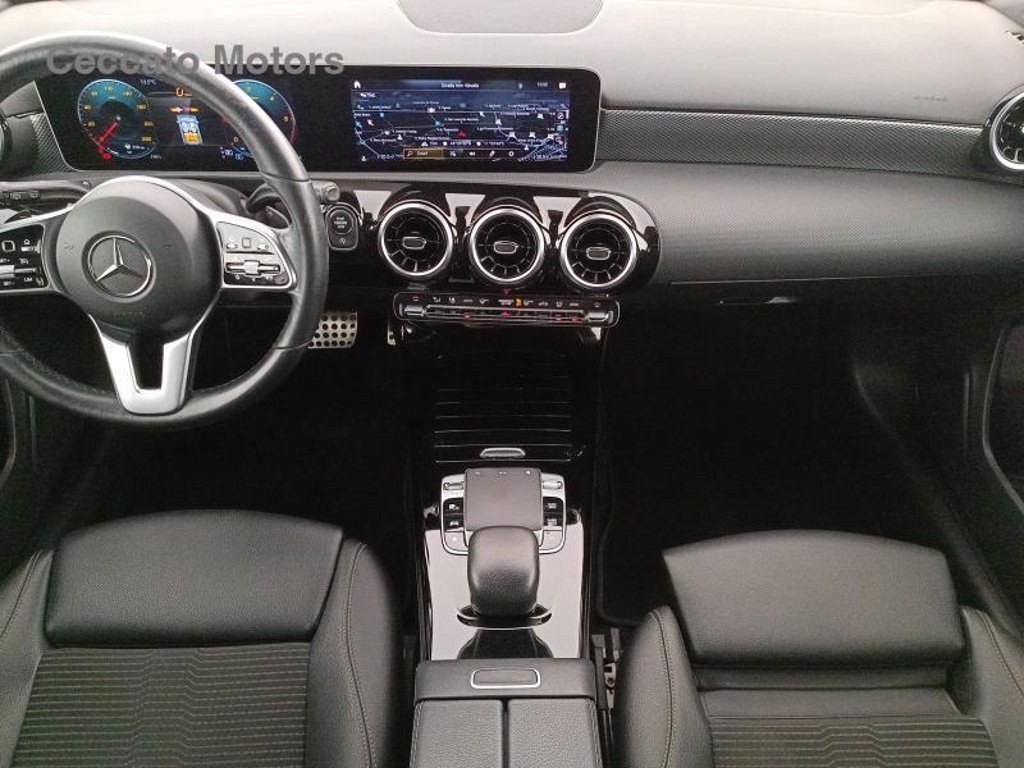 MERCEDES A 180 d sport auto