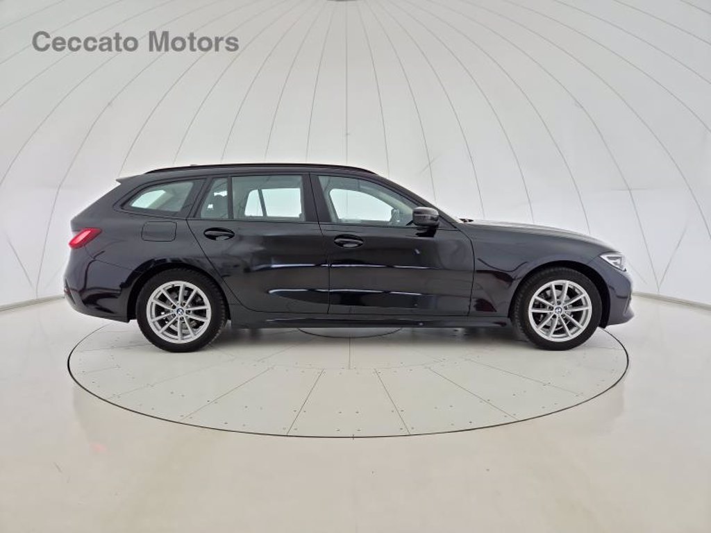 BMW 318d touring business advantage auto