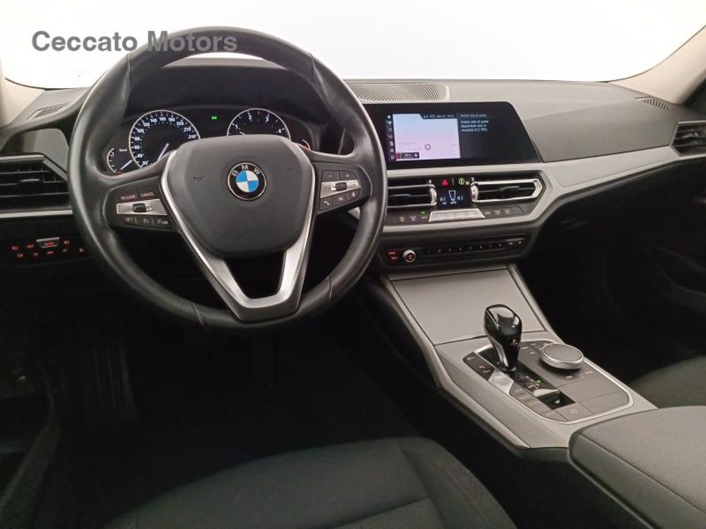 BMW 318d touring business advantage auto