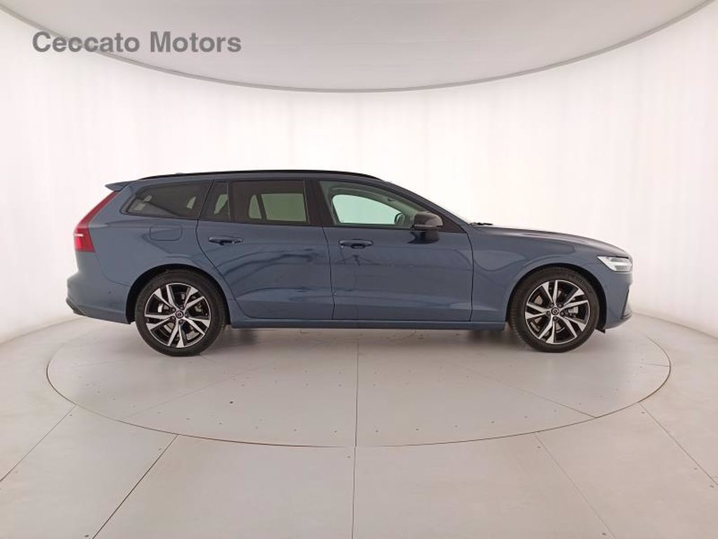 VOLVO V60 2.0 b4 plus dark auto