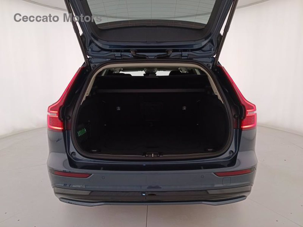 VOLVO V60 2.0 b4 plus dark auto