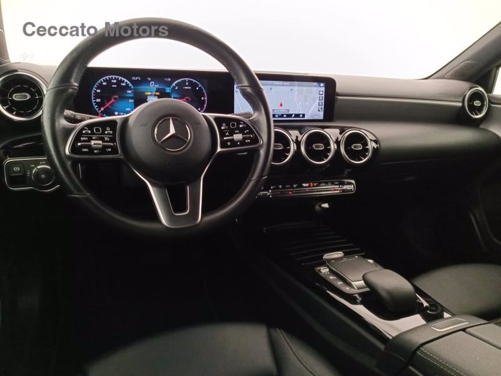 MERCEDES A 200 d sport auto