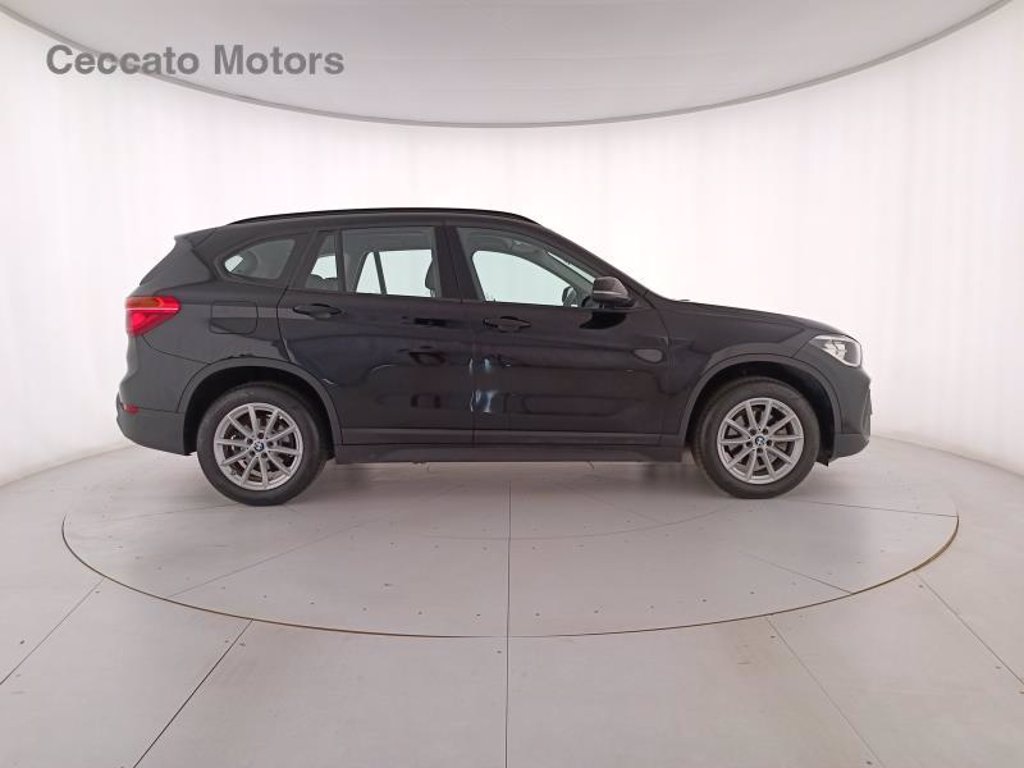 BMW X1 sdrive18i 136cv