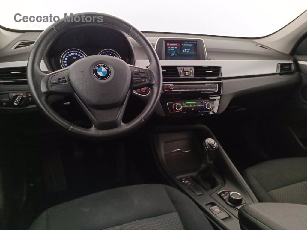 BMW X1 sdrive18i 136cv