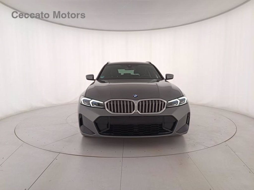 BMW 320d touring mhev 48v xdrive m sport auto