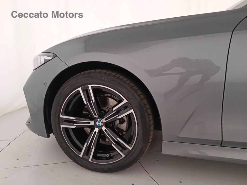 BMW 320d touring mhev 48v xdrive m sport auto