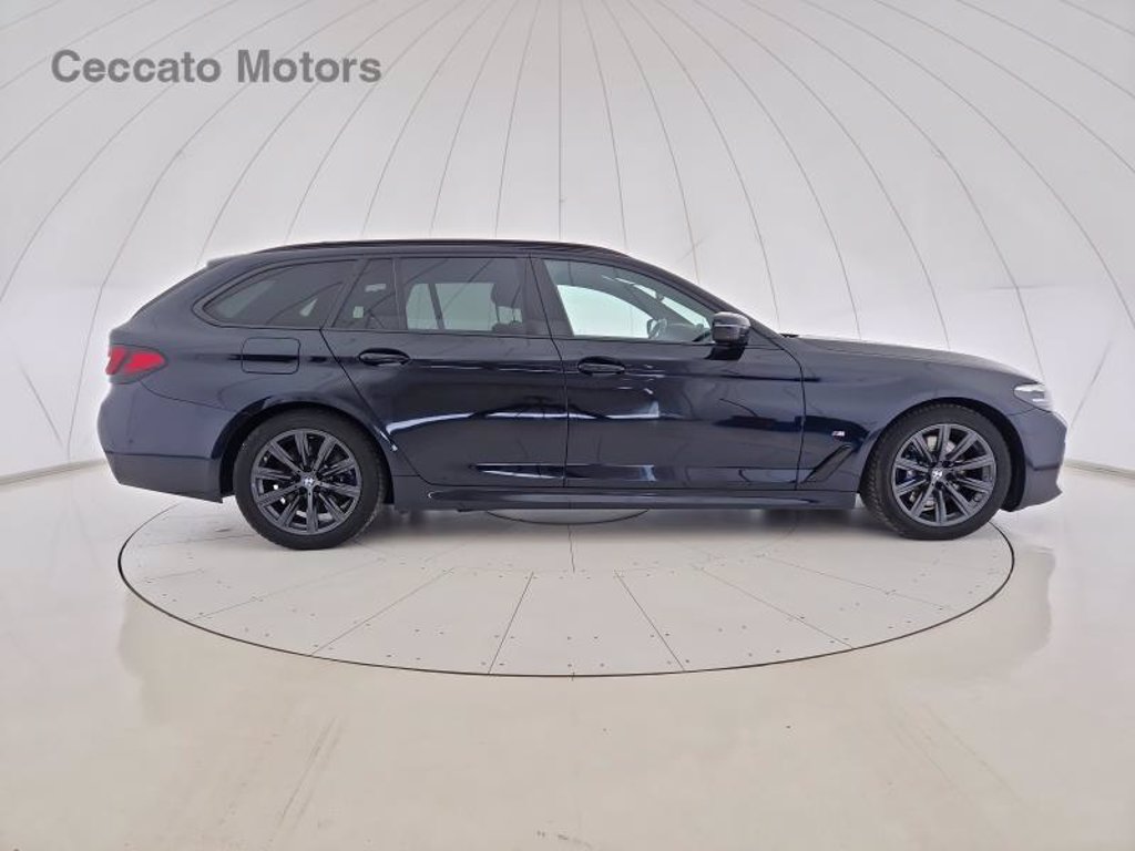 BMW 520d touring mhev 48v xdrive msport auto