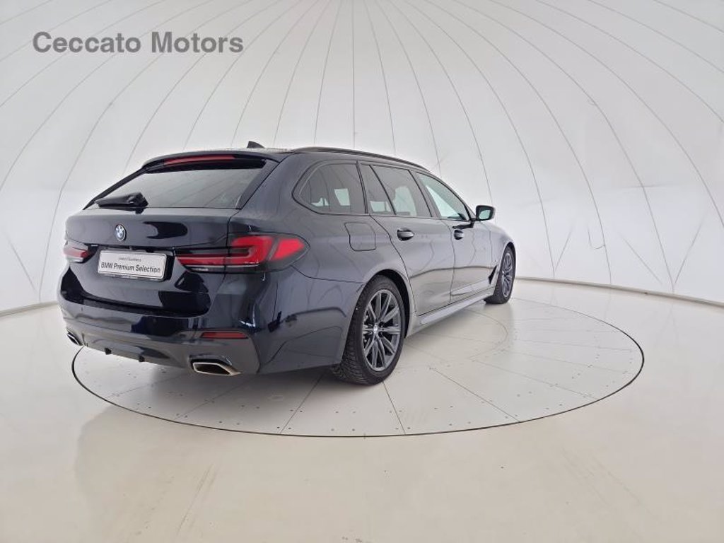 BMW 520d touring mhev 48v xdrive msport auto