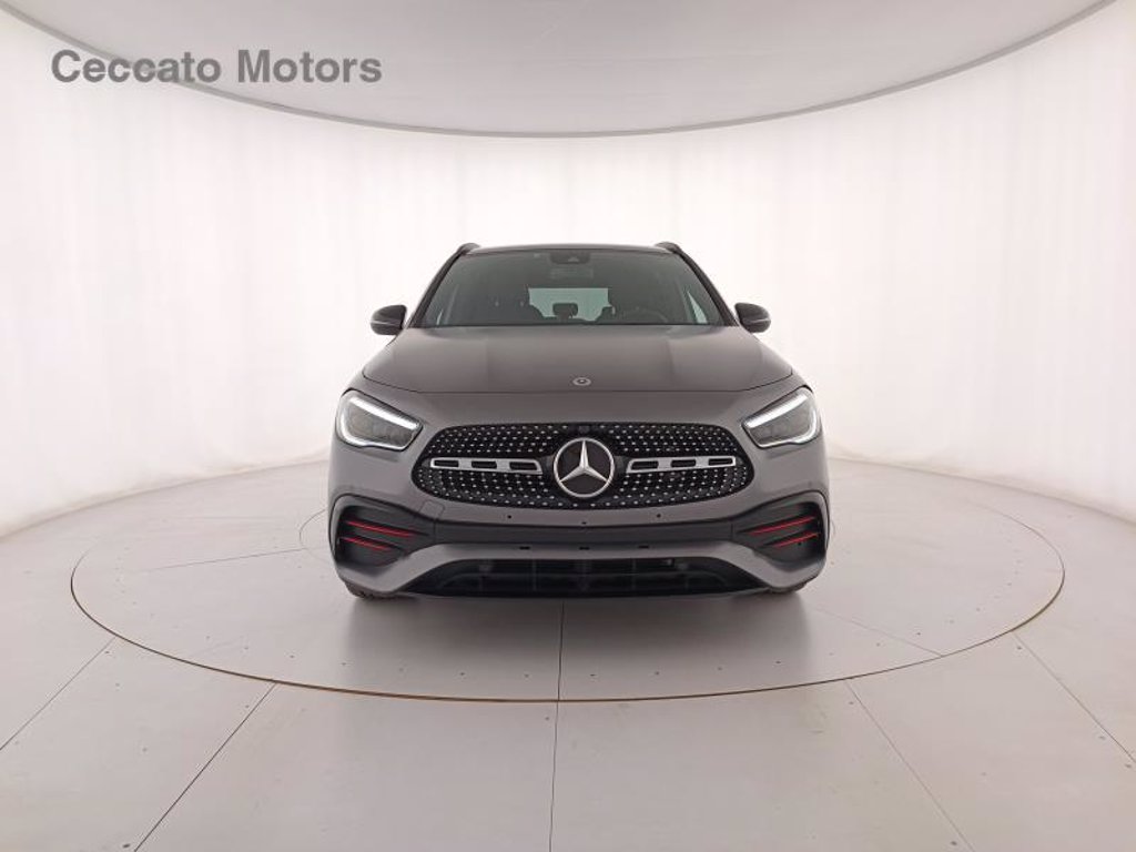 MERCEDES Gla 250 premium auto