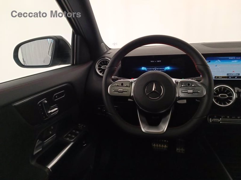 MERCEDES Gla 250 premium auto