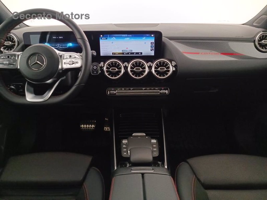 MERCEDES Gla 250 premium auto