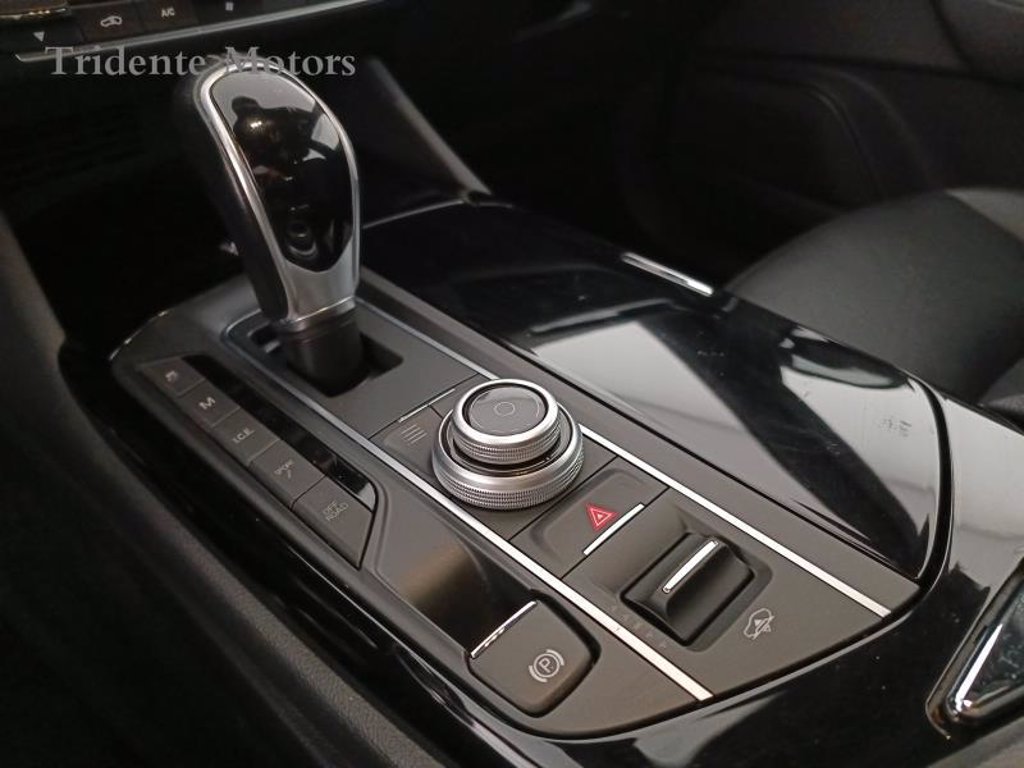 MASERATI Levante 3.0 v6 250cv auto