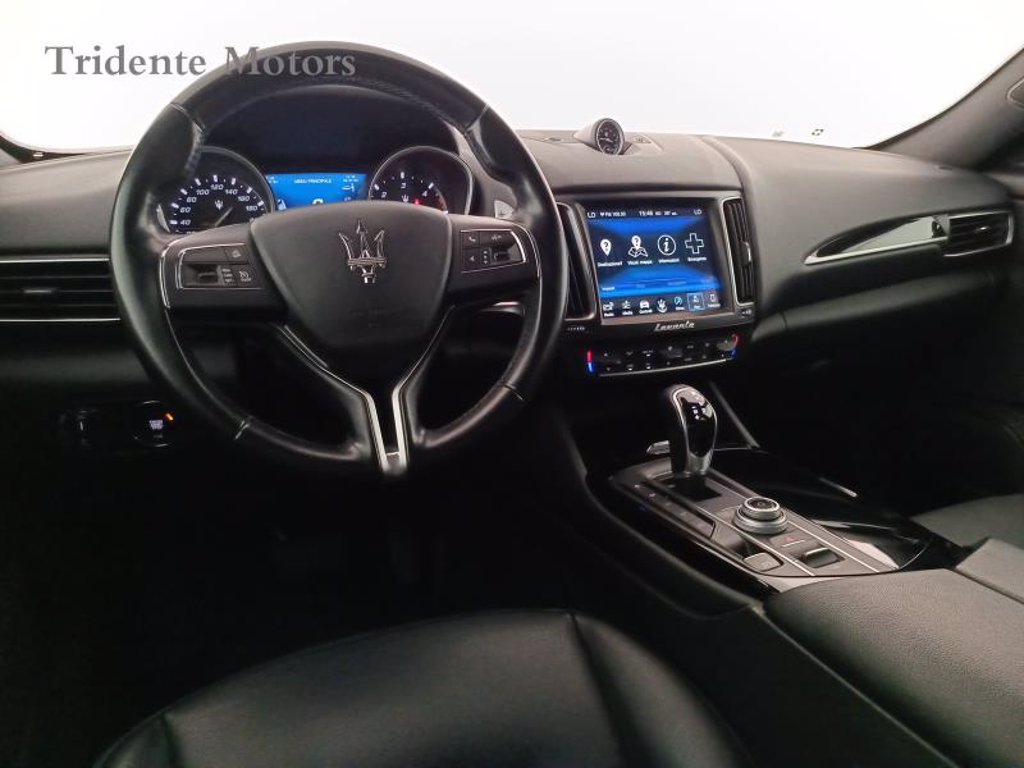 MASERATI Levante 3.0 v6 250cv auto