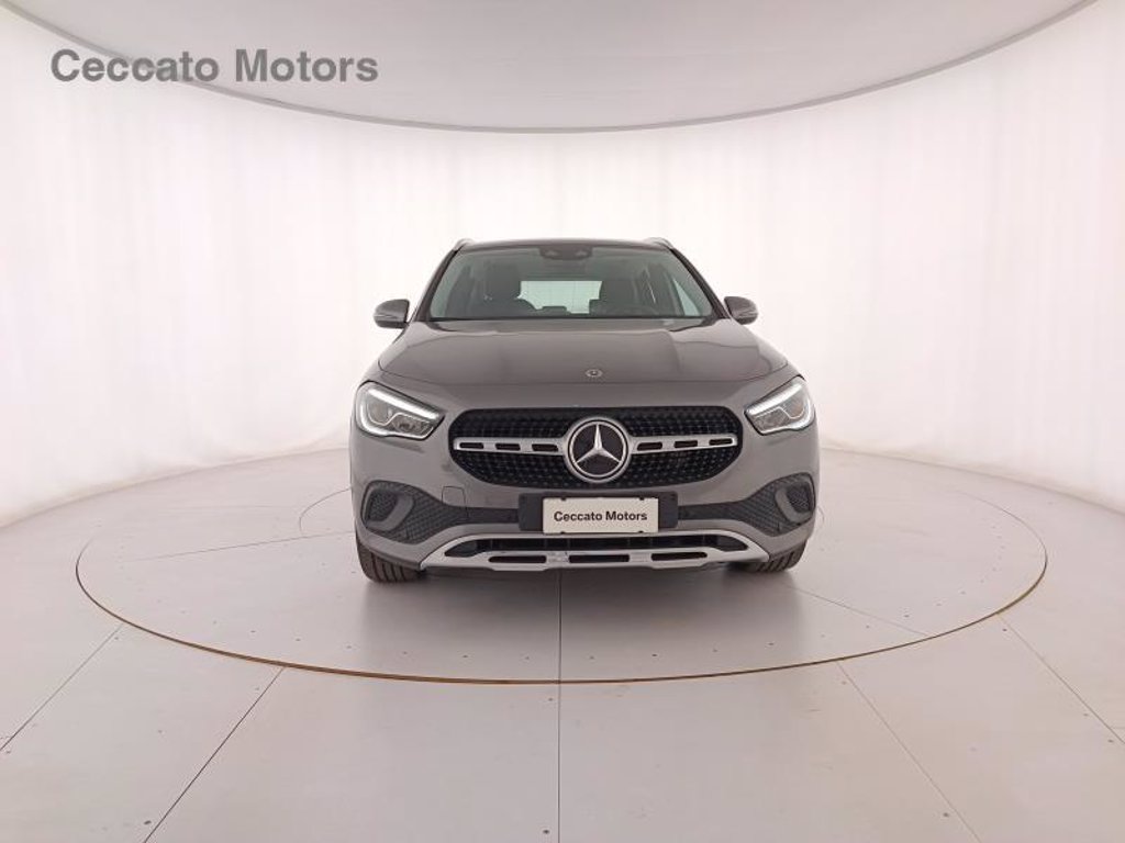 MERCEDES Gla 200 business auto