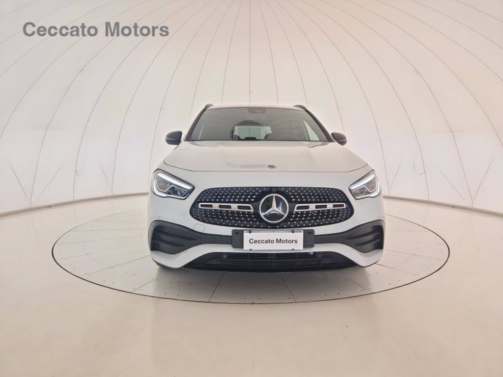 MERCEDES Gla 180 d premium auto