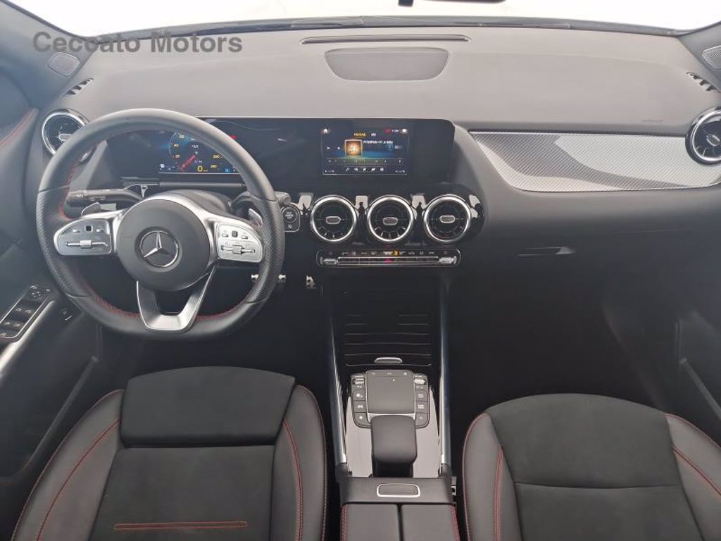 MERCEDES Gla 180 d premium auto