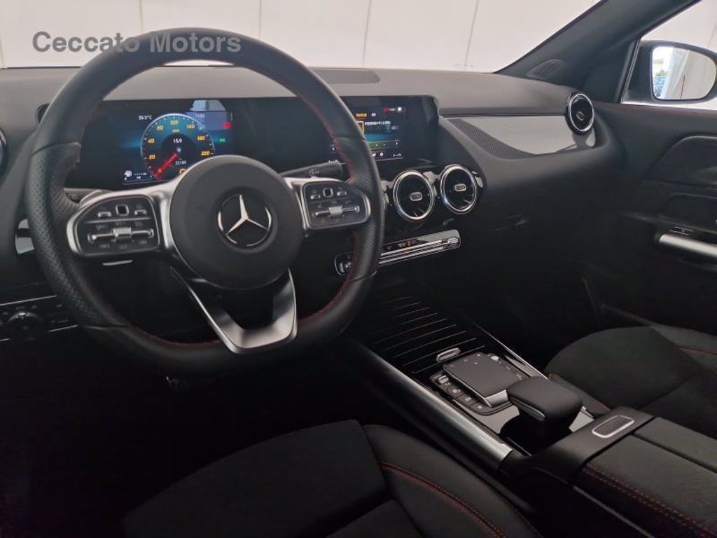 MERCEDES Gla 180 d premium auto