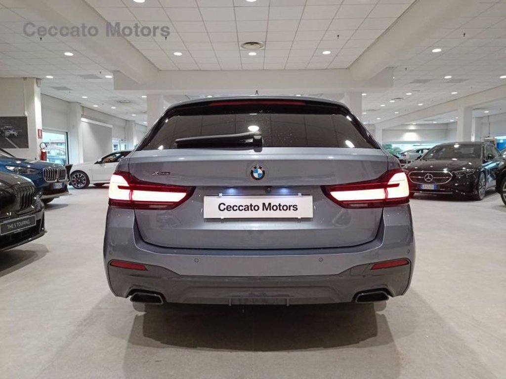 BMW 520d touring mhev 48v xdrive msport auto