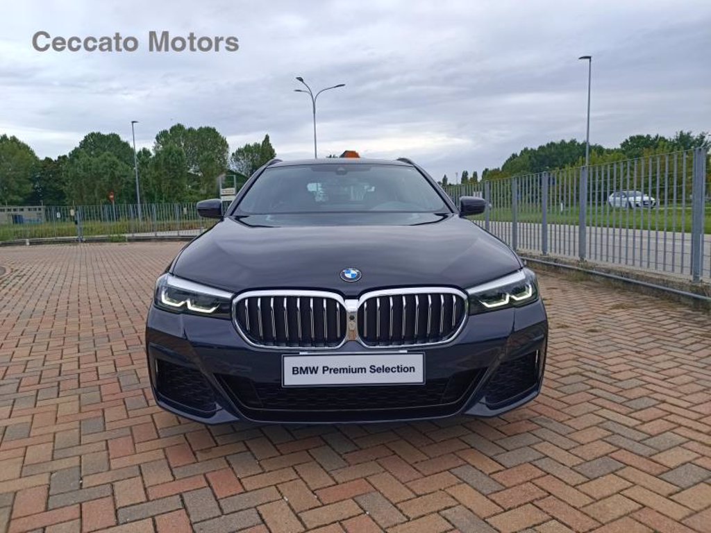 BMW 520d touring mhev 48v xdrive msport auto