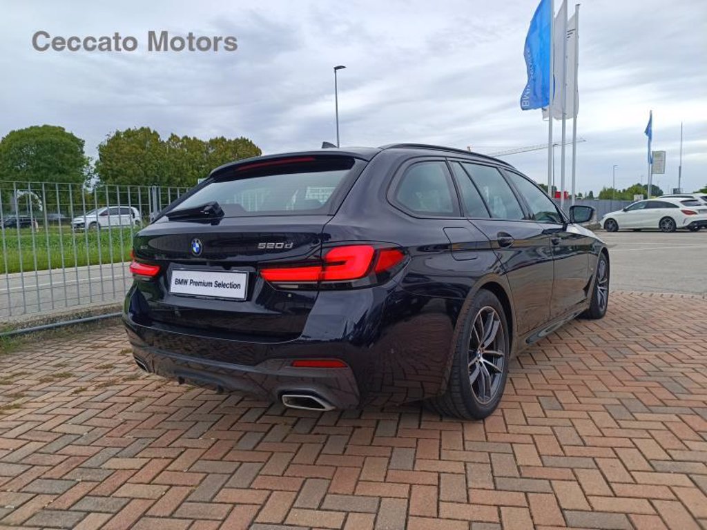 BMW 520d touring mhev 48v xdrive msport auto