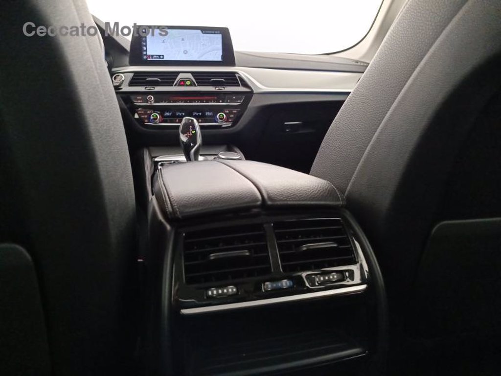 BMW 520d touring luxury auto