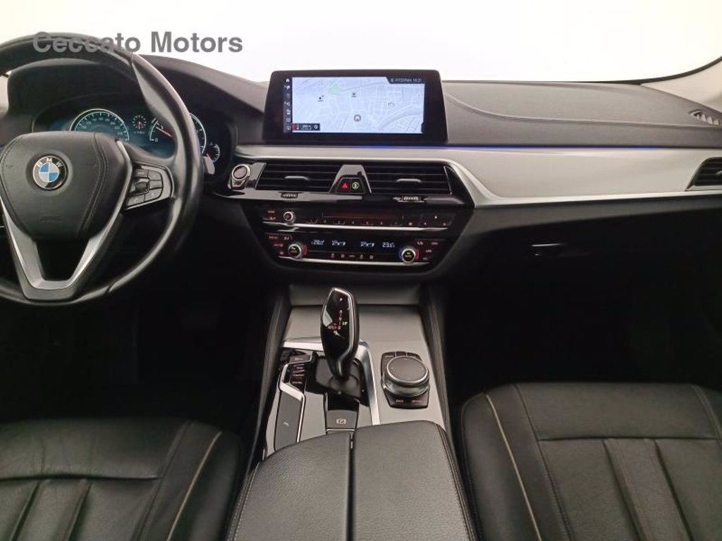 BMW 520d touring luxury auto