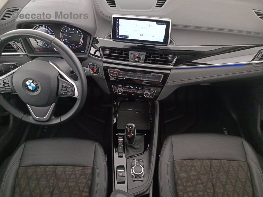 BMW X1 sdrive18i xline plus 136cv auto