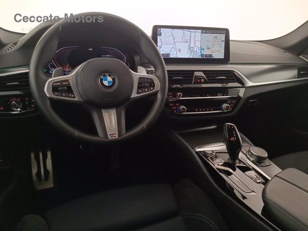 BMW 530d touring mhev 48v xdrive msport auto