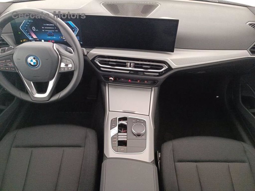 BMW 320e touring auto