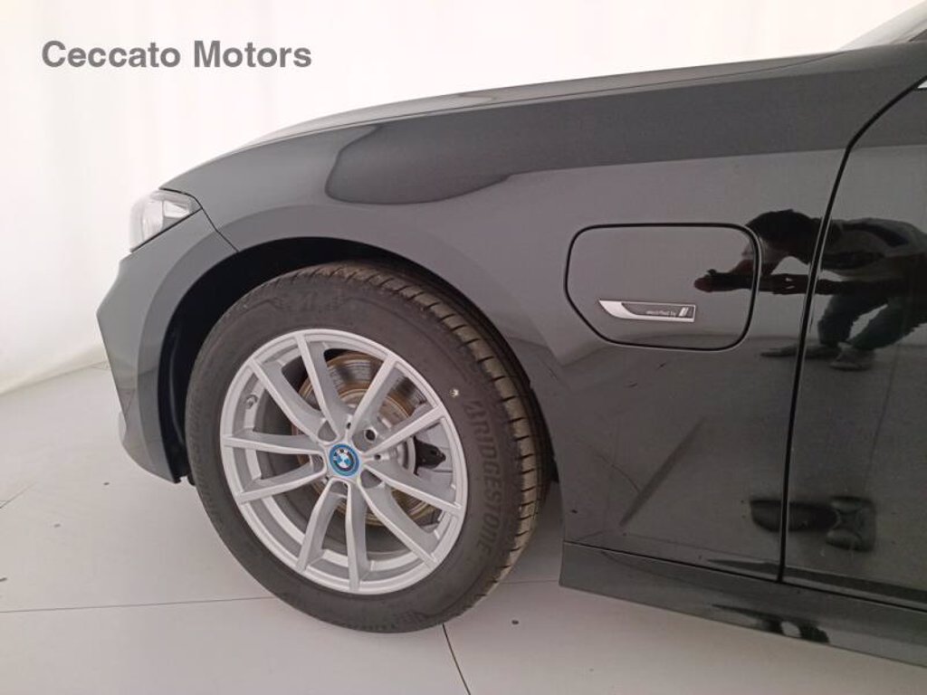 BMW 320e touring auto