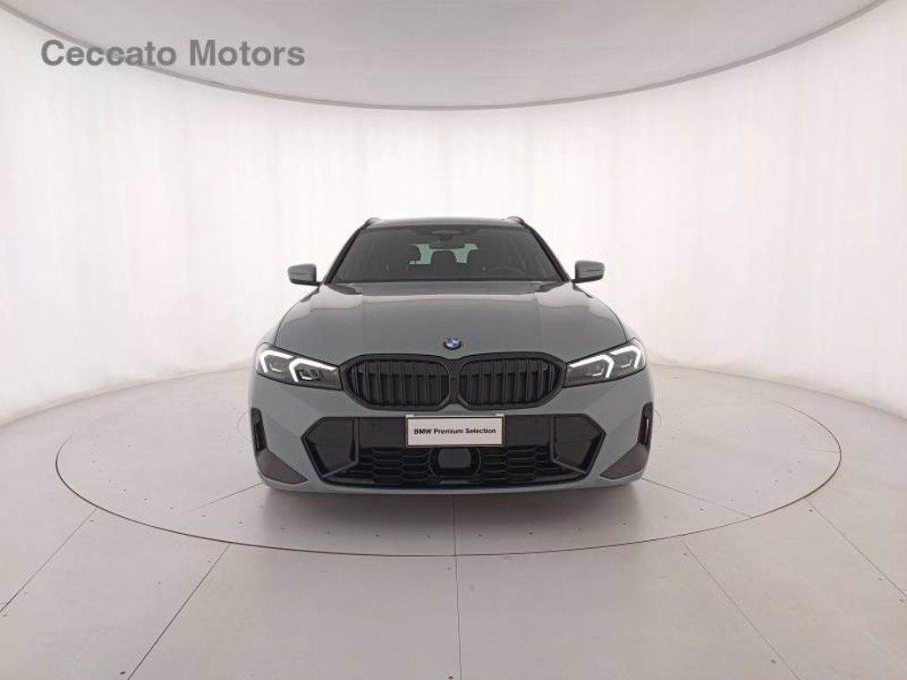 BMW 320d touring mhev 48v xdrive m sport auto