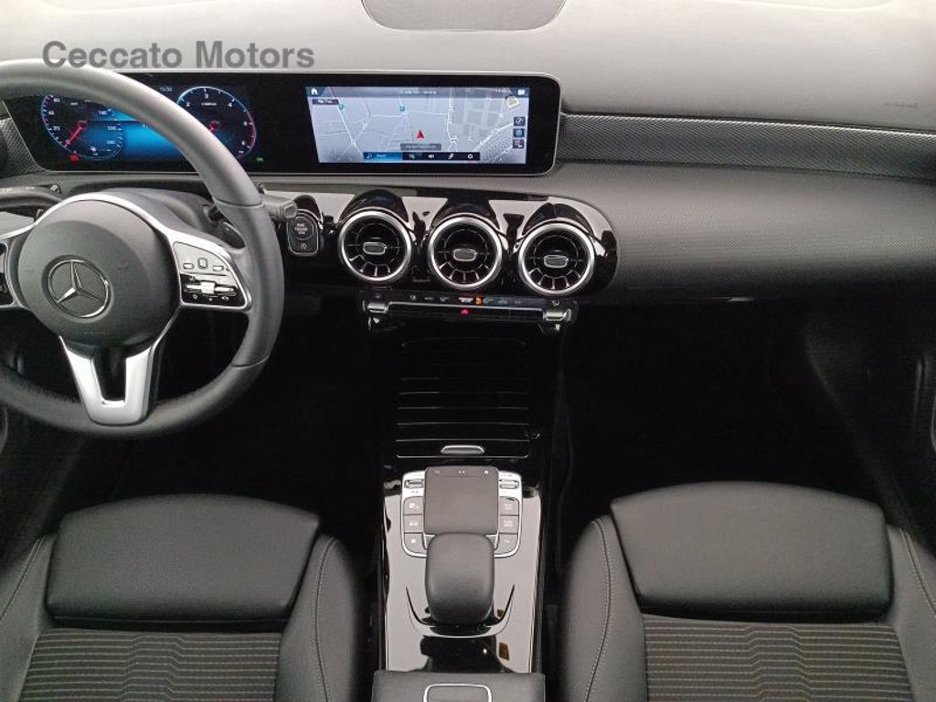 MERCEDES A 180 d sport auto