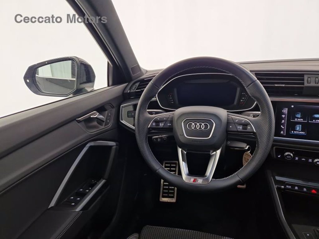 AUDI Q3 sportback 35 2.0 tdi s line edition