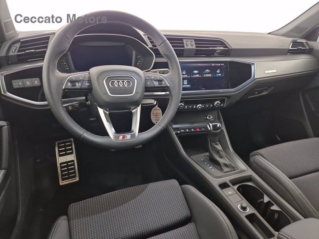 AUDI Q3 sportback 35 2.0 tdi s line edition