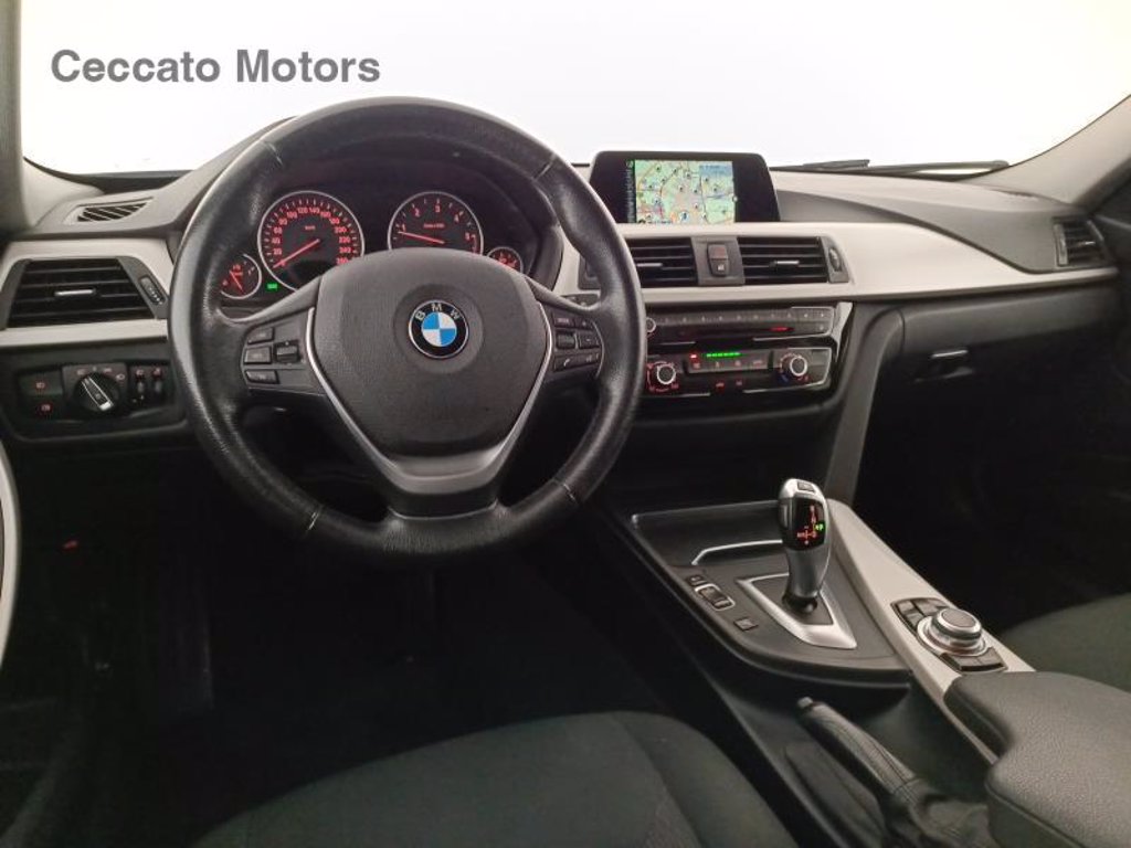 BMW 320d touring xdrive business advantage auto