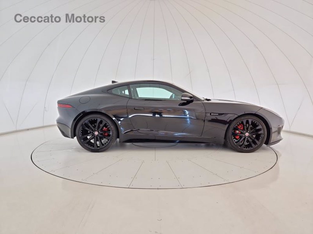 JAGUAR F-type coupe 2.0 i4 r-dynamic rwd 300cv auto my20