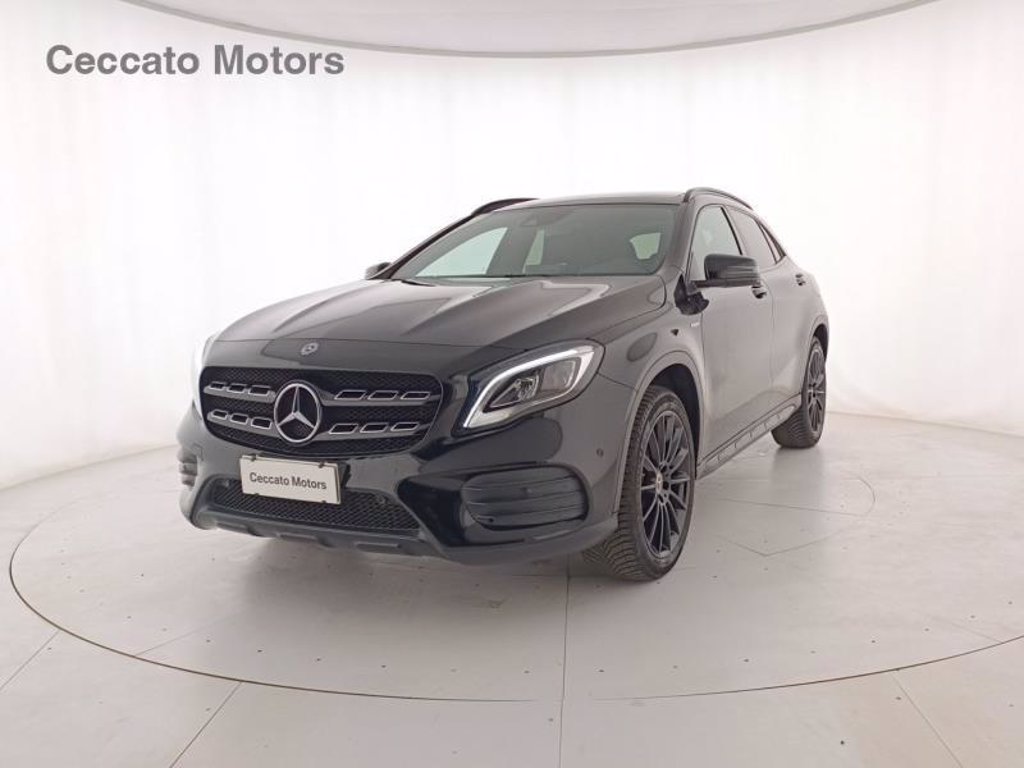 MERCEDES Gla 200 d night edition auto