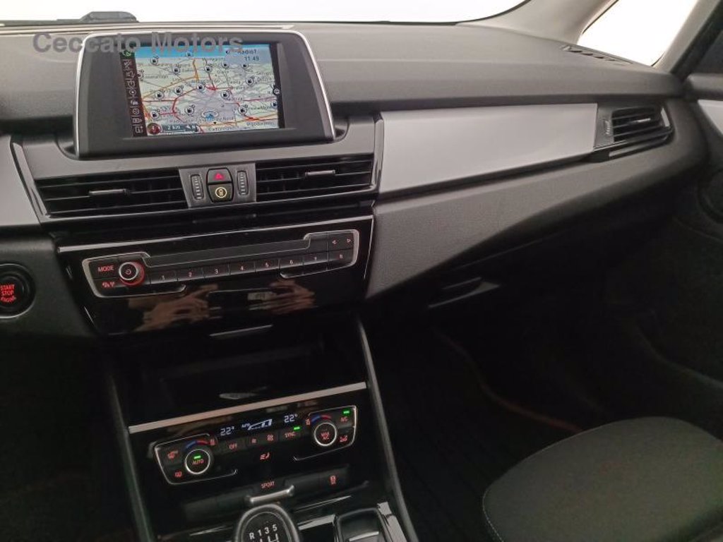 BMW 216d active tourer advantage