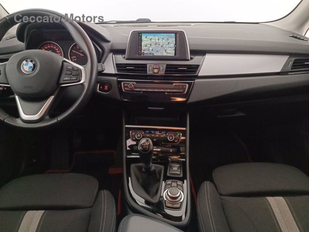 BMW 216d active tourer advantage