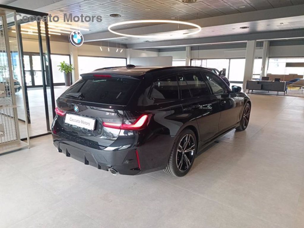 BMW 318i touring msport auto